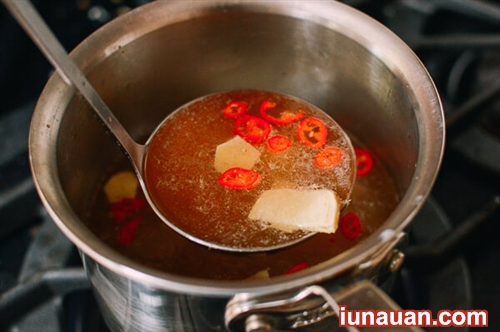 Ảnh minh họa 3 - Nóng hổi thơm ngon với cách nấu phở gà cho cả nhà ngon miệng !