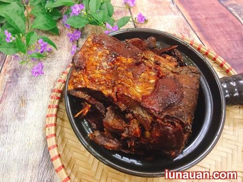 Ảnh minh họa 2 - Mềm ngậy với món cá trắm kho riềng cực đưa cơm !