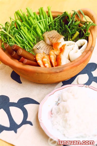 Ảnh minh họa 9 - Cách làm món lẩu mắm đậm đà, giản dị ngon tuyệt, khó cưỡng !