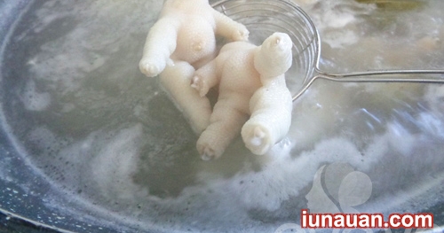 Ảnh minh họa 2 - Mẹo rút xương chân gà siêu đơn giản !