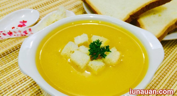 Ảnh minh họa 2 - Cách làm món súp kem bí đỏ vừa thơm vừa ngậy cho bữa sáng ấm bụng !