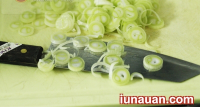 Ảnh minh họa 3 - Tự làm chả lụa chay cực đơn giản cho ngày rằm !