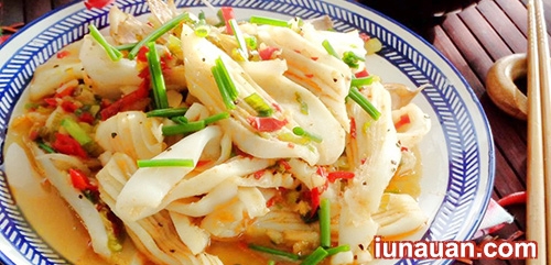 Ảnh minh họa 2 - Cơm trôi vèo vèo với món mực xào sa tế cay cay, thơm thơm !