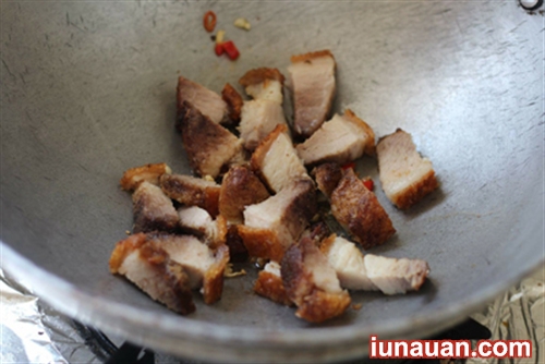 Ảnh minh họa 5 - Cách làm món thịt heo quay rim mặn ngọt cực ngon miệng cho bữa cơm chiều !