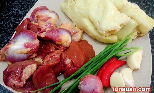 Ảnh minh họa 3 - Chua chua giòn giòn món lòng vịt xào măng chua đưa cơm ai cũng thích !