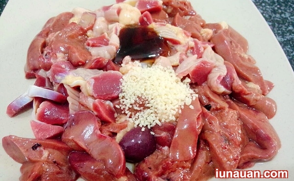 Ảnh minh họa 4 - Chua chua giòn giòn món lòng vịt xào măng chua đưa cơm ai cũng thích !