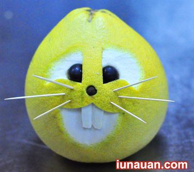 Ảnh minh họa 10 - Sáng tạo với hình chú thỏ con đáng iu từ quả bưởi cho bé dịp tết Trung Thu !