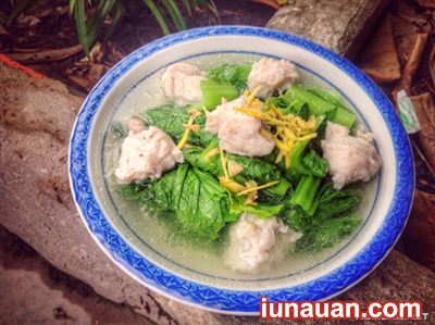 Ảnh minh họa 2 - Ngọt ngào với món canh cải xanh nấu chả cá dễ ăn cho ngày mát trời !