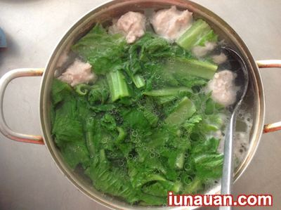 Ảnh minh họa 5 - Ngọt ngào với món canh cải xanh nấu chả cá dễ ăn cho ngày mát trời !