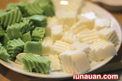 Ảnh minh họa 9 - Tự làm chè khúc bạch thơm ngon thách thức nắng hè !