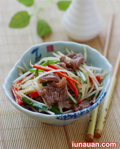 Ảnh minh họa 7 - Hướng dẫn cách làm thịt bò xào giá đỗ đơn giản, ngon cơm !