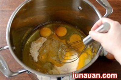 Ảnh minh họa 2 - Tự làm kem trứng cực ngon cho ngày nắng nóng!