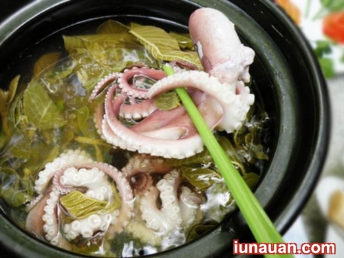 Ảnh minh họa 4 - Giòn giòn ngon miệng món bạch tuộc hấp lá ổi cực đơn giản !