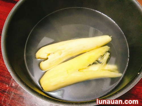 Ảnh minh họa 5 - Trời lạnh rồi ! Làm ngay món chè sắn nóng hổi, bùi thơm để cả nhà cùng thưởng thức ngay thôi !