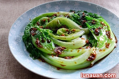 Ảnh minh họa 2 - Nhẹ nhàng dễ ăn với cách làm món rau diếp sốt dầu hào siêu đơn giản