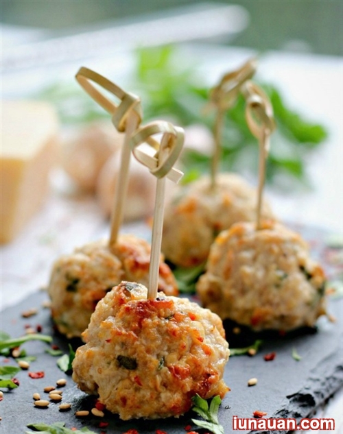 Ảnh minh họa 2 - Bật mí cách làm món thịt viên mềm thơm đậm đà không hề bị khô !