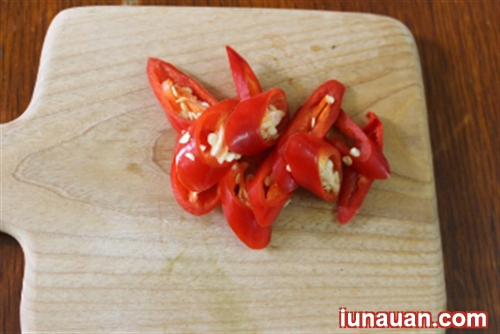 Ảnh minh họa 4 - Cách làm món gà xào sả ớt cay cay thơm thơm ngon tuyệt !