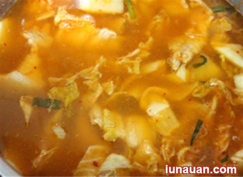 Ảnh minh họa 5 - Cách làm món canh kim chi nóng hổi cay cay ngon ngon đánh bay ngày giá rét !