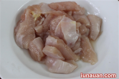 Ảnh minh họa 3 - Hướng dẫn cách làm món thịt gà xào súp lơ vừa ngon vừa đơn giản !