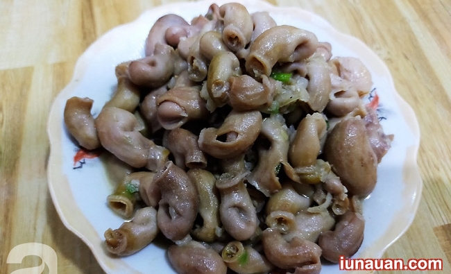 Ảnh minh họa 5 - Cách làm món dưa chua xào dạ dày cá ba sa ngon bá cháy !