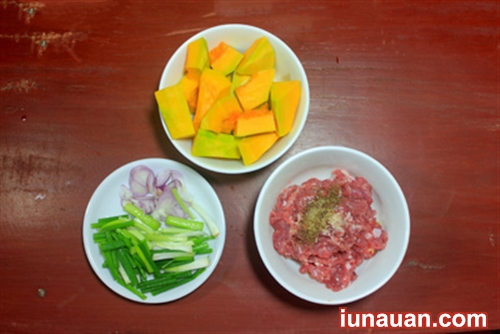 Ảnh minh họa 4 - Ngọt thanh, bổ dưỡng với cách làm món nấm sò trắng nấu bí đỏ thịt băm cực đơn giản !