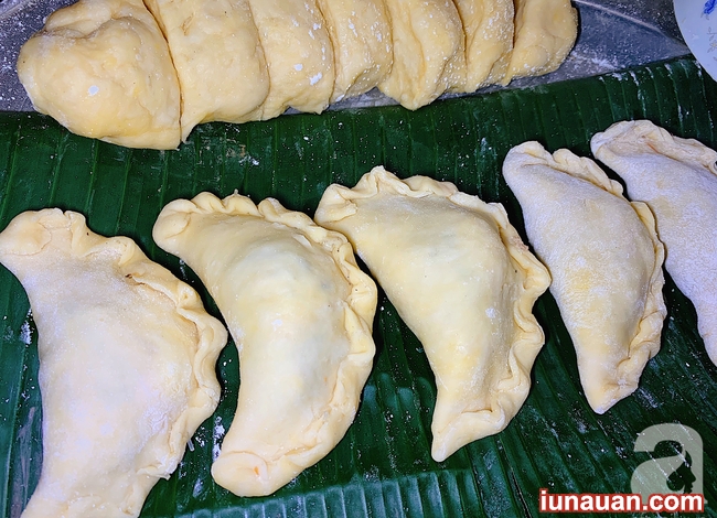 Ảnh minh họa 6 - Tranh thủ những ngày nghỉ dịch làm ngay món bánh gối nóng hổi thơm ngon cho ngày se lạnh !