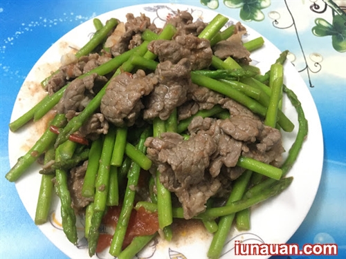 Ảnh minh họa 2 - Hướng dẫn cách làm món măng tây xào thịt bò ngon chuẩn nhất !