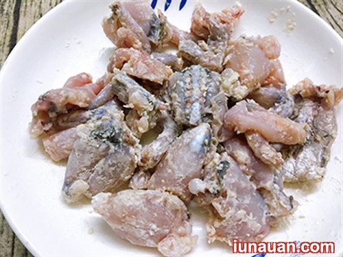 Ảnh minh họa 3 - Đổi vị cho cả nhà với cách làm món ếch rang trứng muối vừa ngon vừa lạ !