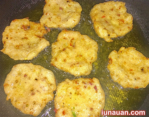 Ảnh minh họa 4 - Cay cay thơm thơm cách làm món chả cá thác lác chiên cay vét sạch nồi cơm !